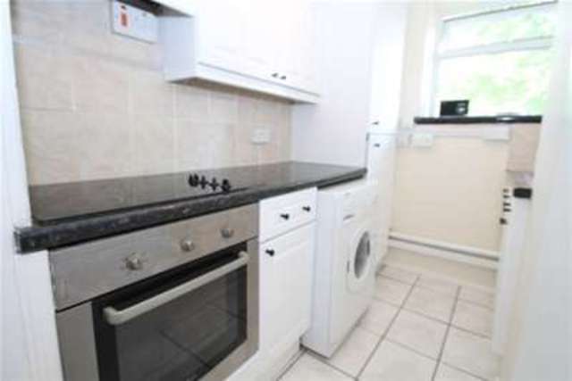 Image of Studio flat to rent in Brook Lane London SE3 at London, SE3 0EB