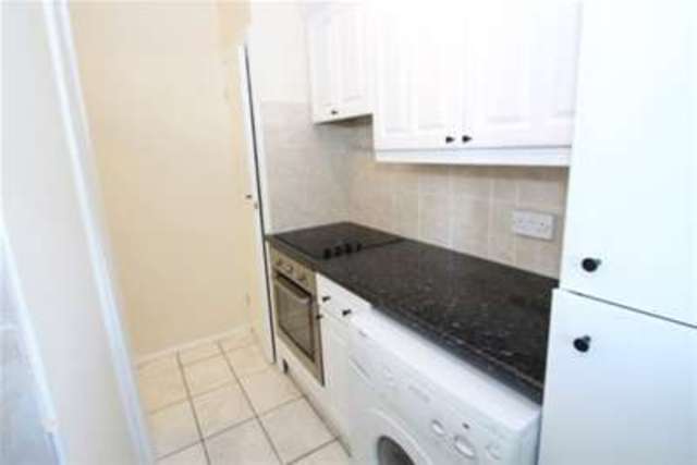  Image of Studio flat to rent in Brook Lane London SE3 at London, SE3 0EB