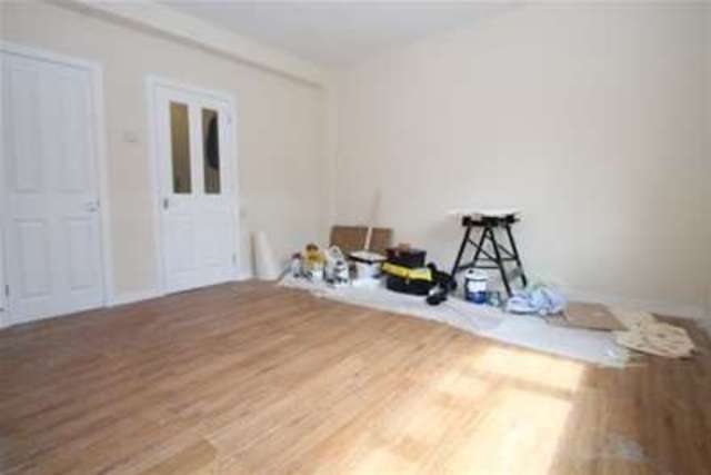  Image of Studio flat to rent in Brook Lane London SE3 at London, SE3 0EB