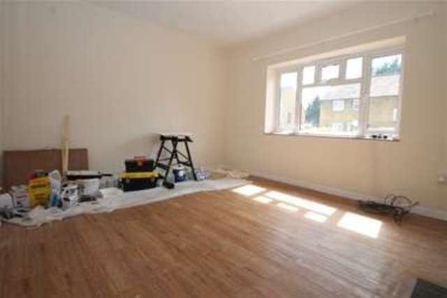  Image of Studio flat to rent in Brook Lane London SE3 at London, SE3 0EB