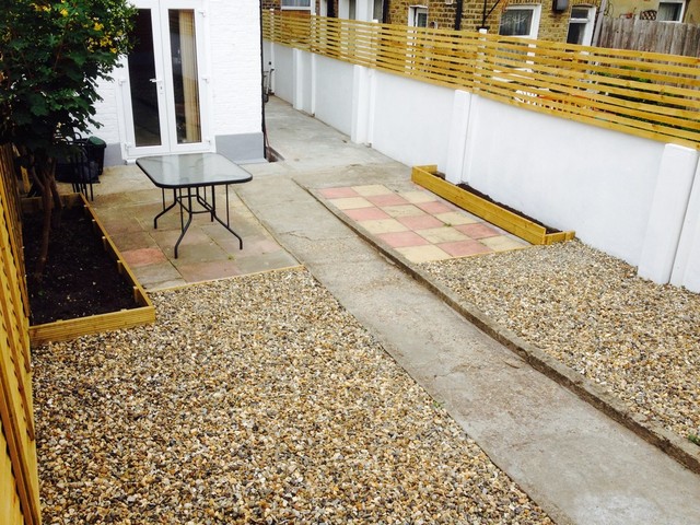  Image of 3 bedroom Terraced house to rent in Brookdale Road London SE6 at Brookdale Road Catford London, SE6 4JP
