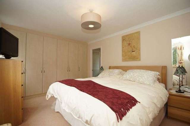  Image of 4 bedroom Detached house for sale in Brookfield Close Hunt End Redditch B97 at Brookfield Close Hunt End Redditch, B97 5LL