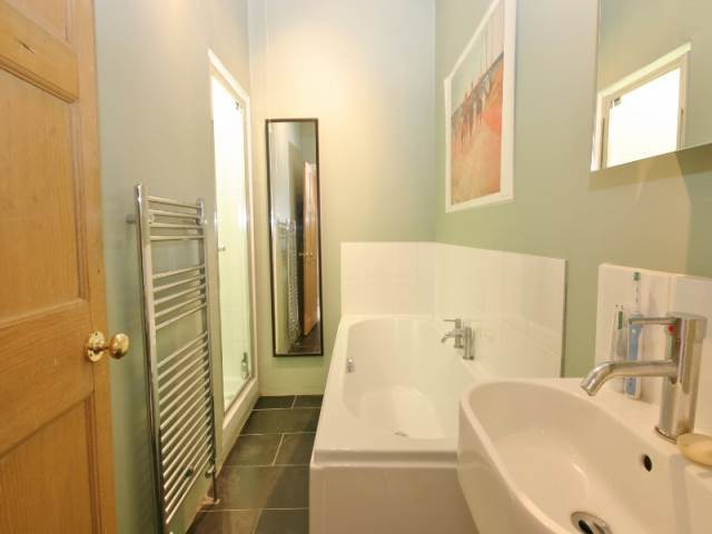  Image of 2 bedroom Flat to rent in Brown