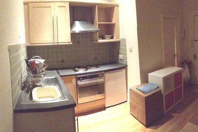  Image of Studio flat to rent in Buckland Crescent London NW3 at Belsize Park London Belsize Park, NW3 5DX