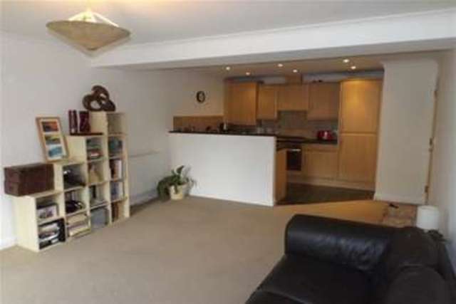  Image of 2 bedroom Flat to rent in Bullar Road Southampton SO18 at Southampton, SO18 1GU