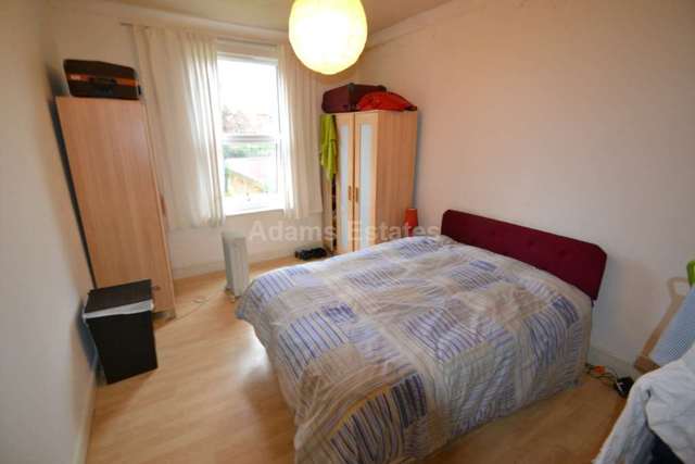  Image of 1 bedroom Flat to rent in Bulmershe Road Earley Reading RG1 at Bulmershe Road University Area Reading, RG1 5RH