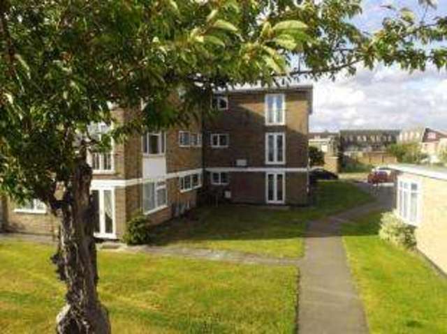  Image of 2 bedroom Flat for sale in Belvedere Court Burnham-on-Crouch CM0 at Burnham-on-Crouch Essex Burnham-on-Crouch, CM0 8AP
