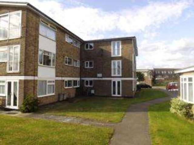  Image of 2 bedroom Flat for sale in Belvedere Court Burnham-on-Crouch CM0 at Burnham-on-Crouch Essex Burnham-on-Crouch, CM0 8AP