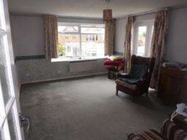  Image of 2 bedroom Flat for sale in Belvedere Court Burnham-on-Crouch CM0 at Burnham-on-Crouch Essex Burnham-on-Crouch, CM0 8AP