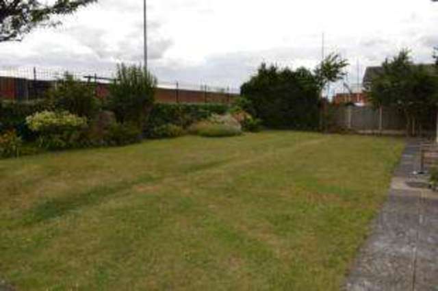  Image of 2 bedroom Flat for sale in Belvedere Court Burnham-on-Crouch CM0 at Burnham-on-Crouch Essex Burnham-on-Crouch, CM0 8AP