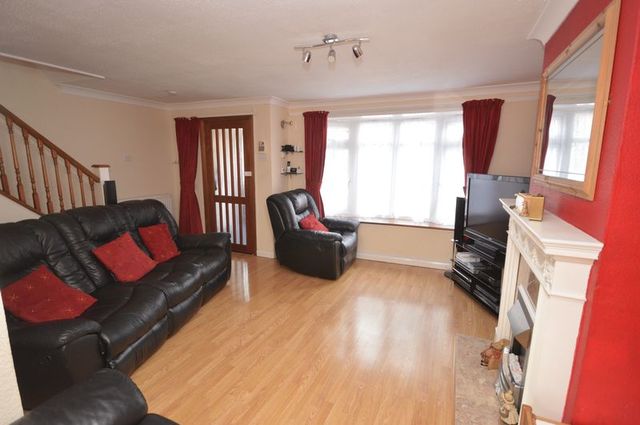  Image of 3 bedroom Semi-Detached house for sale in Butely Road Luton LU4 at Butely Road  Luton, LU4 9EW