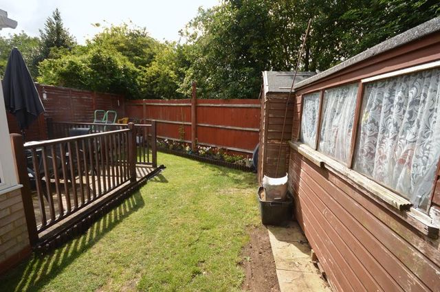  Image of 3 bedroom Semi-Detached house for sale in Butely Road Luton LU4 at Butely Road  Luton, LU4 9EW