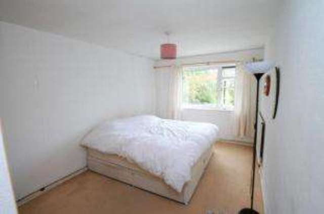  Image of 2 bedroom Flat for sale in Cadogan Close Beckenham BR3 at Beckenham  Beckenham, BR3 5XY