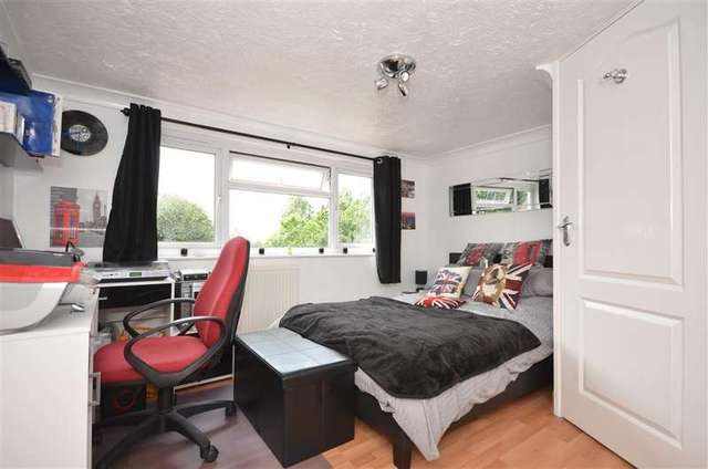  Image of 4 bedroom End of Terrace for sale in Calcott Close Brentwood CM14 at Brentwood Essex Brentwood, CM14 4YS