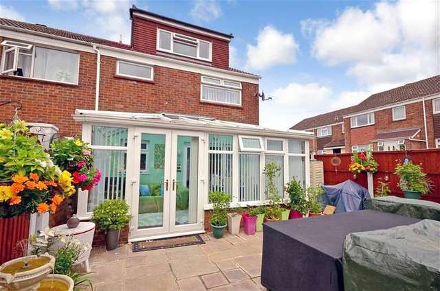  Image of 4 bedroom End of Terrace for sale in Calcott Close Brentwood CM14 at Brentwood Essex Brentwood, CM14 4YS