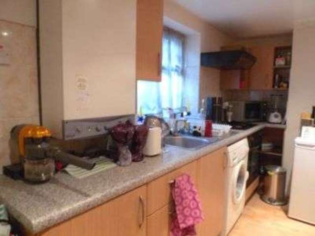  Image of Studio flat to rent in Caledonian Road London N1 at Caledonian Road  London, N1 9BT