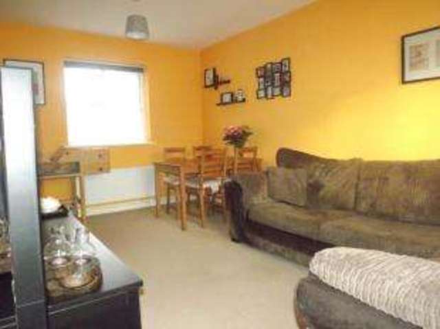  Image of 1 bedroom Flat for sale in Calgarth Avenue Warrington WA5 at Warrington Cheshire Great Sankey, WA5 0FN