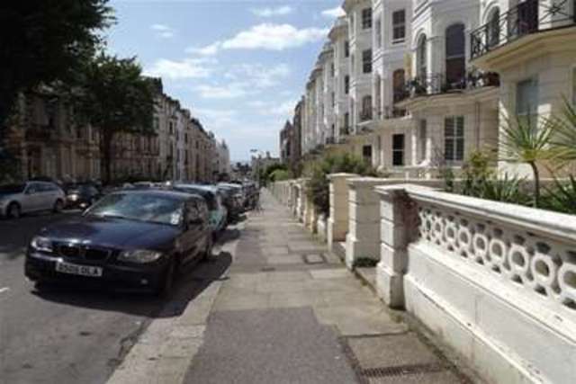  Image of 1 bedroom Flat to rent in Cambridge Road Hove BN3 at Hove, BN3 1DE