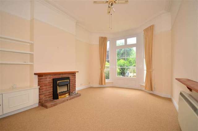  Image of 3 bedroom Terraced house for sale in Cambridge Road East Cowes PO32 at East Cowes Isle of Wight East Cowes, PO32 6AE