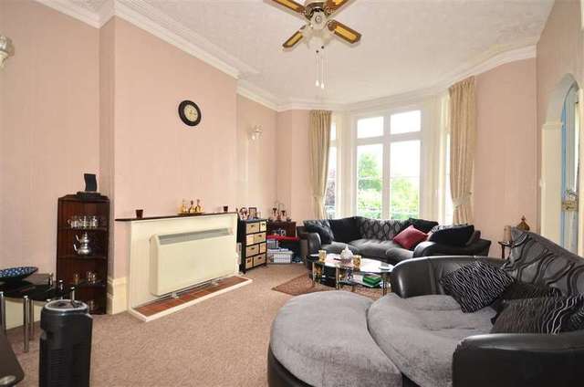  Image of 3 bedroom Terraced house for sale in Cambridge Road East Cowes PO32 at East Cowes Isle of Wight East Cowes, PO32 6AE