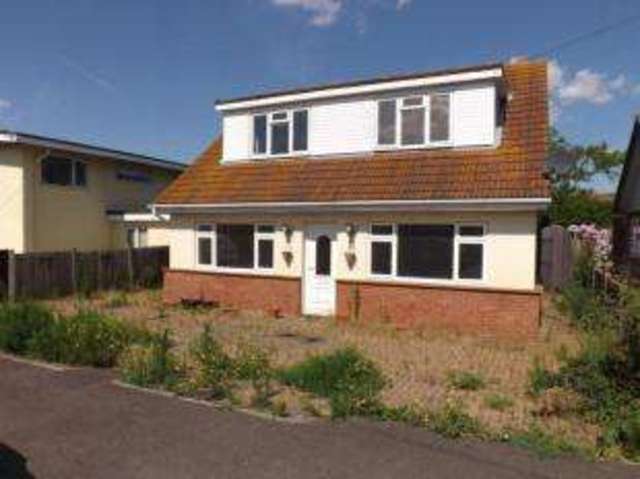  Image of 5 bedroom Detached house for sale in The Parkway Canvey Island SS8 at Canvey Island Essex Leigh Beck, SS8 0AE