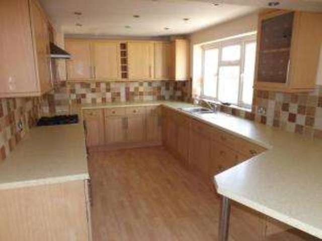  Image of 5 bedroom Detached house for sale in The Parkway Canvey Island SS8 at Canvey Island Essex Leigh Beck, SS8 0AE