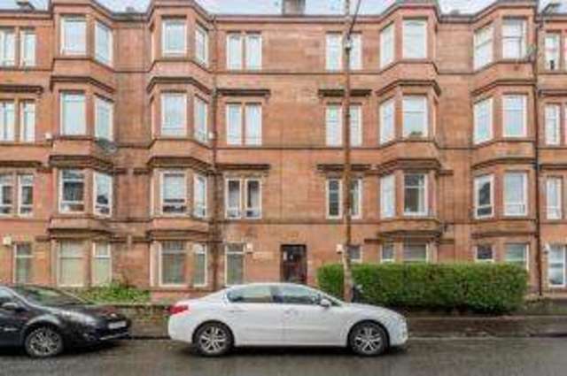  Image of 2 bedroom Flat for sale in Cartvale Road Glasgow G42 at Glasgow Lanarkshire Pollokshaws, G42 9RW
