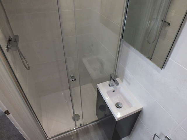  Image of 1 bedroom Detached house to rent in Caversham Road Reading RG1 at Reading Berkshire Reading, RG1 8AZ