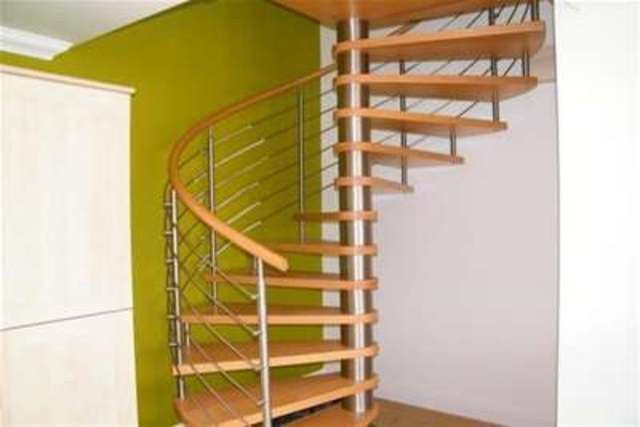  Image of 2 bedroom Maisonette to rent in Chapel Street Billericay CM12 at Billericay, CM12 9LT