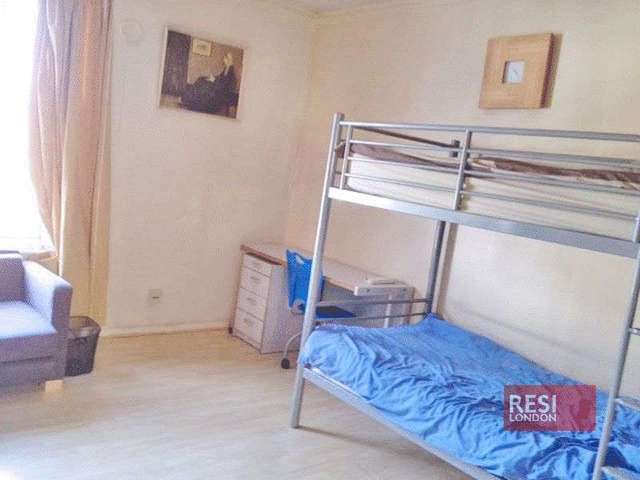  Image of 3 bedroom Flat to rent in Chalton Street London NW1 at Chalton Street  London, NW1 1HR