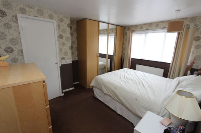  Image of 3 bedroom Semi-Detached house for sale in Devon Drive Chandler