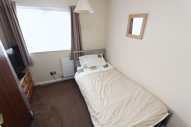 Image of 3 bedroom Semi-Detached house for sale in Devon Drive Chandler