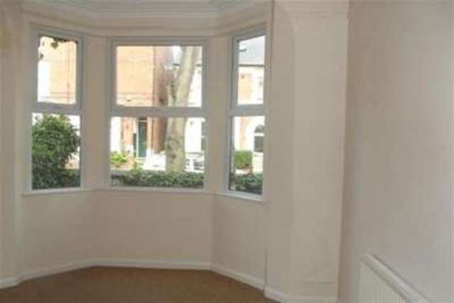  Image of 4 bedroom Property to rent in Charnwood Grove West Bridgford Nottingham NG2 at Nottingham, NG2 7NT