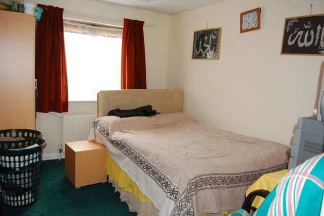  Image of 4 bedroom Detached house for sale in Chesterfield Road St. Andrews Bristol BS6 at Chesterfield Road St. Andrews Bristol, BS6 5DW
