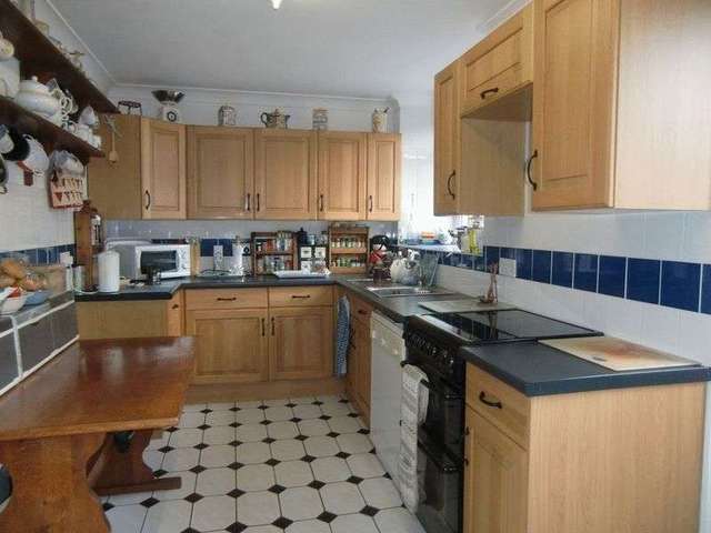  Image of 5 bedroom Detached house for sale in Chilsworthy Gunnislake PL18 at Chilsworthy, PL18 9PB