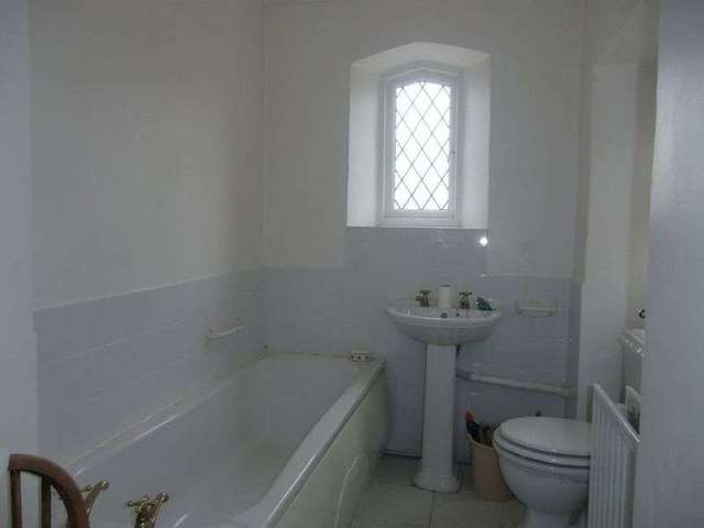  Image of 5 bedroom Detached house for sale in Chilsworthy Gunnislake PL18 at Chilsworthy, PL18 9PB