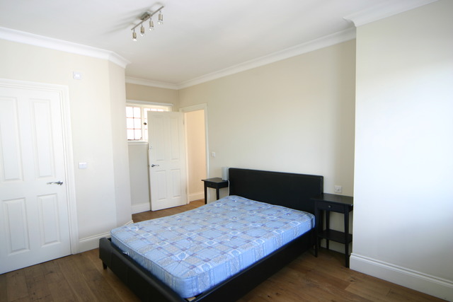  Image of 3 bedroom Flat to rent in Baker Street London NW1 at Baker Street  Marylebone, NW1 5SH