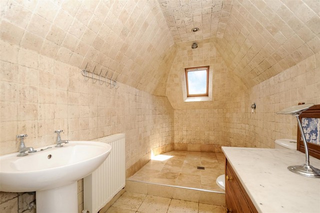 Image of 6 bedroom Detached house to rent in Church Lane Pyecombe Brighton BN45 at Church Lane Pyecombe Brighton, BN45 7FE