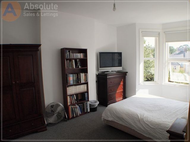  Image of 5 bedroom Terraced house for sale in Churchway Torquay TQ1 at Churchway  Torquay, TQ1 3NS