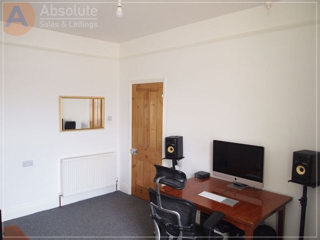  Image of 5 bedroom Terraced house for sale in Churchway Torquay TQ1 at Churchway  Torquay, TQ1 3NS