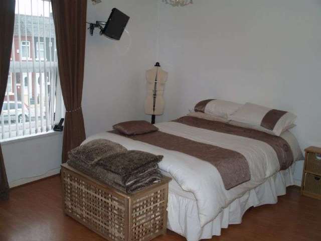  Image of 3 bedroom Terraced house to rent in Cinder Lane Bootle L20 at Cinder Lane  Bootle, L20 6DP