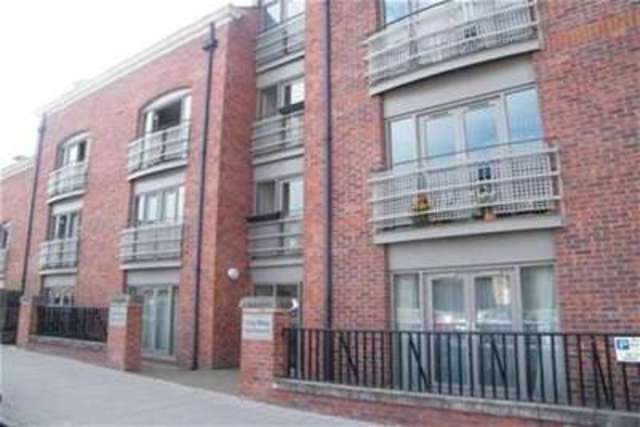  Image of 2 bedroom Flat to rent in City Road Chester CH1 at Chester, CH1 3AB