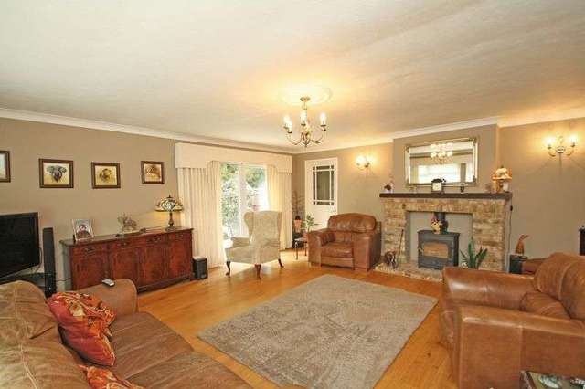  Image of 3 bedroom Detached house for sale in Claridge Gardens Dormansland Lingfield RH7 at 3 Claridge Gardens Dormansland Lingfield, RH7 6HZ