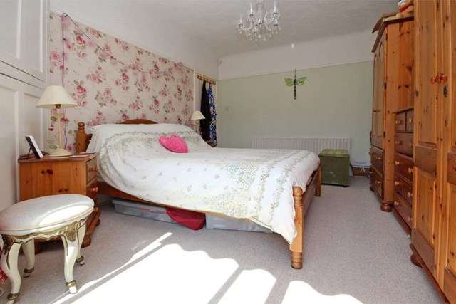  Image of 2 bedroom Bungalow for sale in Clingan Road Southbourne Bournemouth BH6 at Clingan Road Southbourne Bournemouth, BH6 5QA