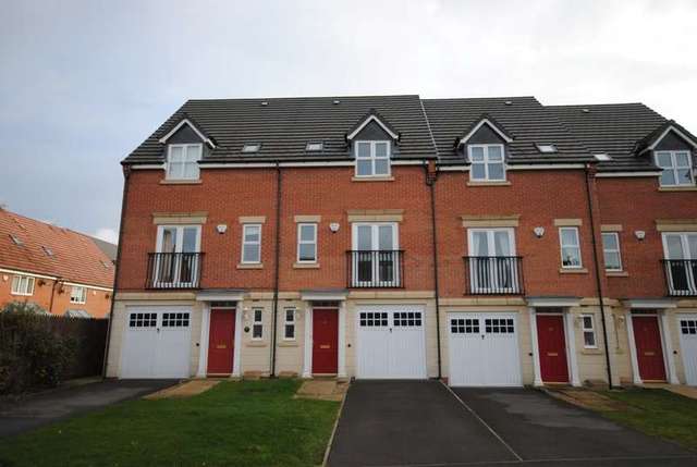  Image of 3 bedroom Detached house to rent in Clumber Close Loughborough LE11 at Loughborough, LE11 2UB