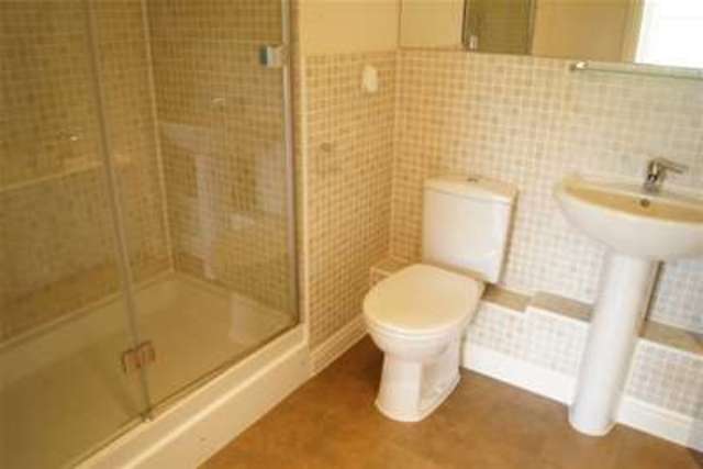  Image of 3 bedroom Property to rent in White Lion Gate Cobham KT11 at Cobham, KT11 1AQ
