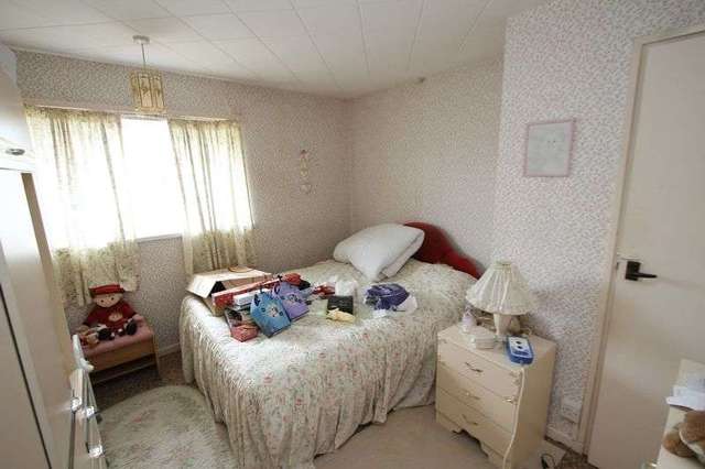  Image of 3 bedroom Terraced house for sale in Coleridge Vale Road North Clevedon BS21 at Coleridge Vale Road North  Clevedon, BS21 6PR