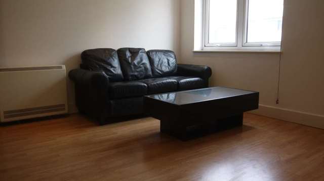  Image of 1 bedroom Flat to rent in Commercial Road London E1 at Commercial Road Aldgate East London, E1 1NZ