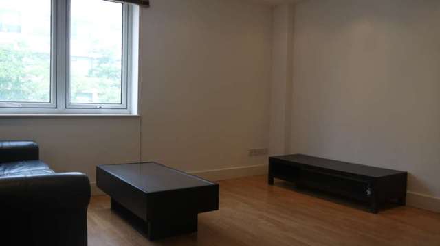  Image of 1 bedroom Flat to rent in Commercial Road London E1 at Commercial Road Aldgate East London, E1 1NZ