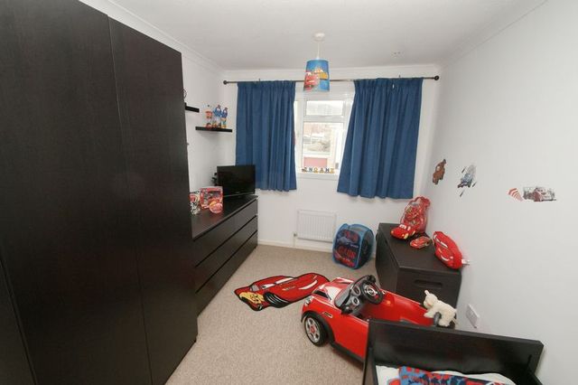  Image of 3 bedroom Detached house to rent in Jarman Close Hemel Hempstead HP3 at Jarman Close Cornerhall Hemel Hempstead, HP3 9JG